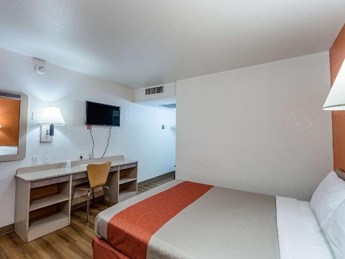 Motel 6-Yreka CA - image 34