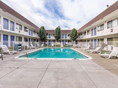 Motel 6-Yreka CA - image 43