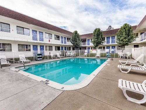 Motel 6-Yreka CA - image 45