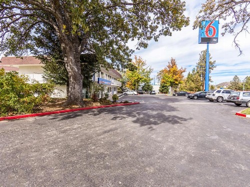Motel 6-Yreka CA - image 50