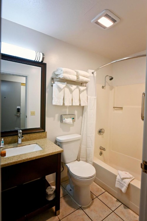 Comfort Inn Yreka I-5 - image 11