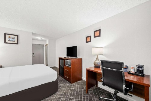 Comfort Inn Yreka I-5 - image 17