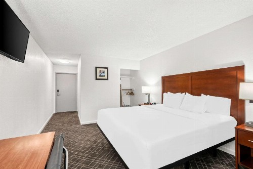 Comfort Inn Yreka I-5 - image 36