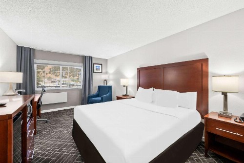 Comfort Inn Yreka I-5 - image 8