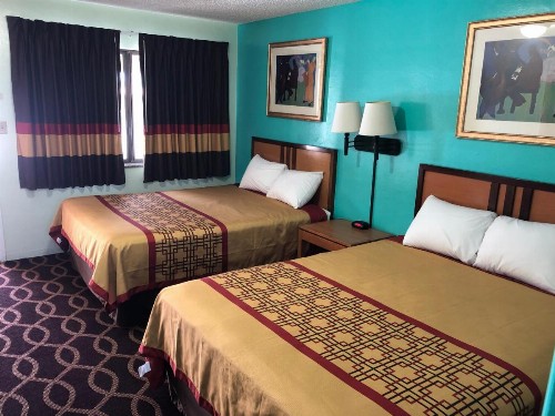 Klamath Motor Lodge - image 14