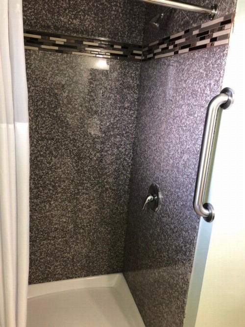 Klamath Motor Lodge - image 21