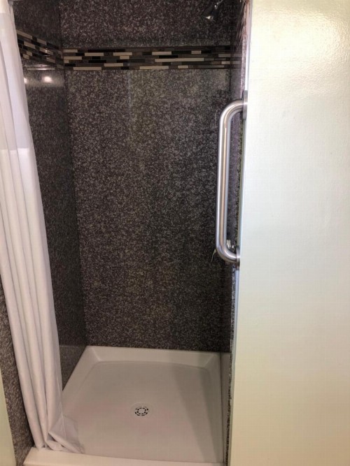 Klamath Motor Lodge - image 22