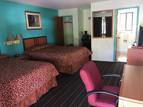 Klamath Motor Lodge - image 32