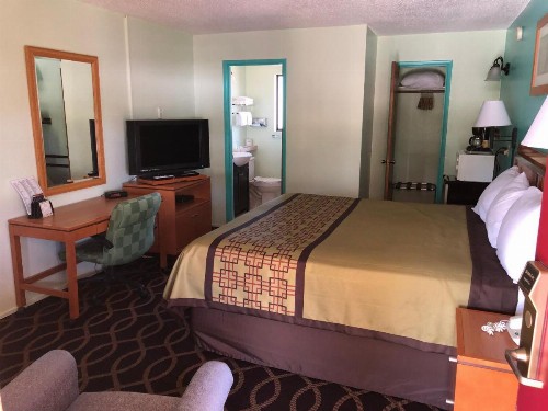 Klamath Motor Lodge - image 4