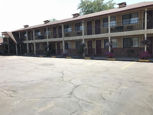 Klamath Motor Lodge - image 44
