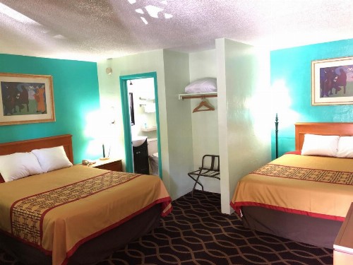 Klamath Motor Lodge - image 6