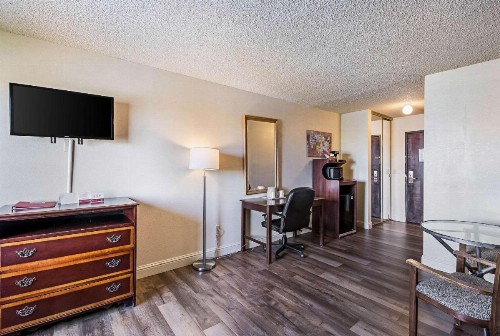 Econo Lodge Inn & Suites Yuba City - image 14
