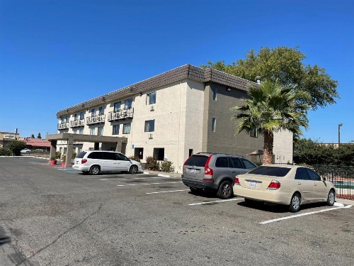 Econo Lodge Inn & Suites Yuba City - image 17
