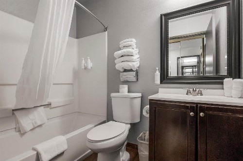 Econo Lodge Inn & Suites Yuba City - image 20