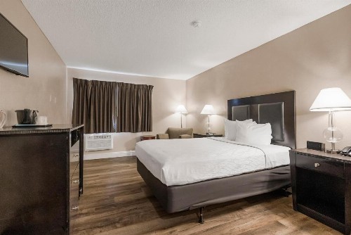Econo Lodge Inn & Suites Yuba City - image 32