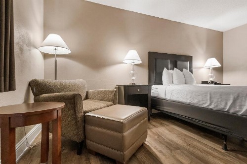 Econo Lodge Inn & Suites Yuba City - image 37