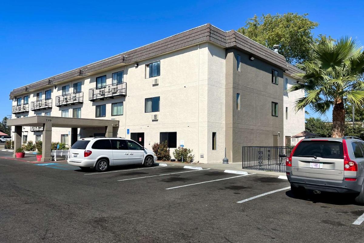 Econo Lodge Inn & Suites Yuba City - image 5