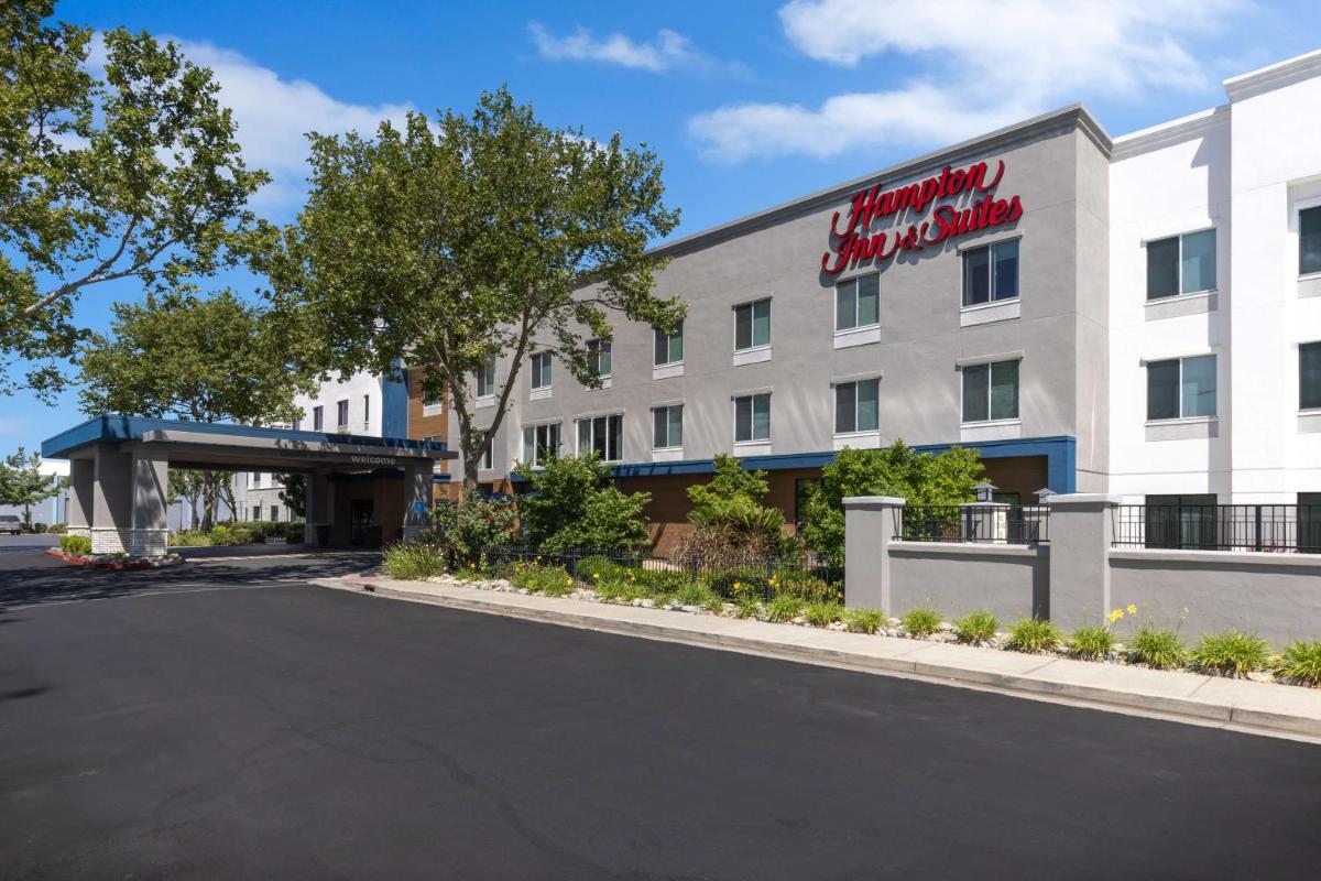 Hampton Inn & Suites Yuba City - main image