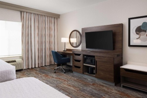 Hampton Inn & Suites Yuba City - image 13