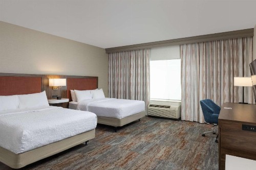 Hampton Inn & Suites Yuba City - image 2