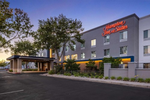 Hampton Inn & Suites Yuba City - image 24