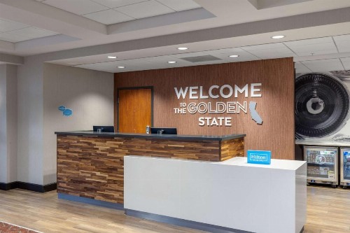 Hampton Inn & Suites Yuba City - image 4