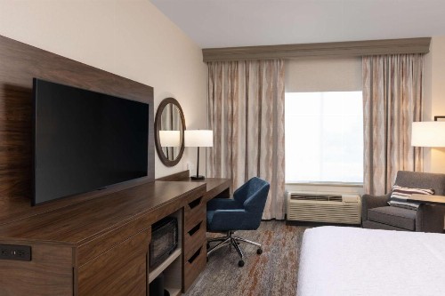 Hampton Inn & Suites Yuba City - image 5