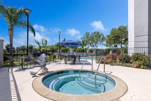 Hampton Inn & Suites Yuba City - image 6