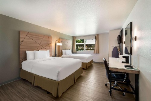 Travelodge by Wyndham Yuba City