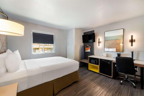 Travelodge by Wyndham Yuba City - image 11
