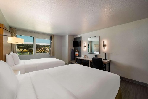 Travelodge by Wyndham Yuba City - image 14