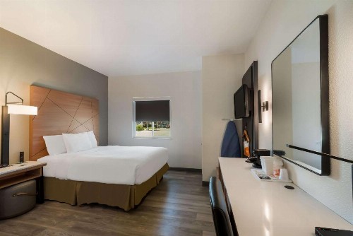 Travelodge by Wyndham Yuba City - image 16