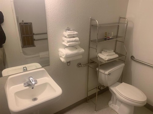 Travelodge by Wyndham Yuba City - image 33