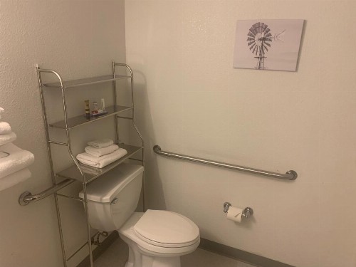 Travelodge by Wyndham Yuba City - image 35