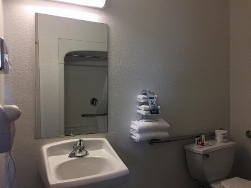 Travelodge by Wyndham Yuba City - image 38
