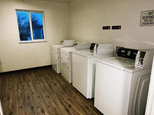 Travelodge by Wyndham Yuba City - image 45