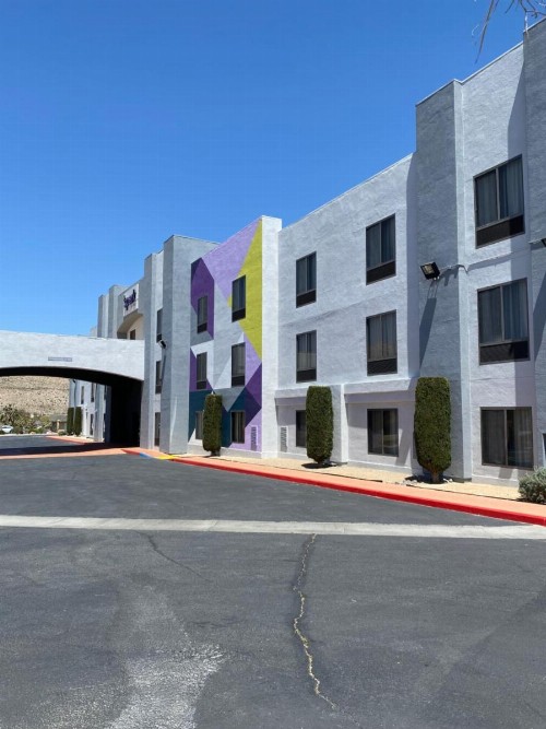 Best Western Joshua Tree Hotel & Suites - image 1