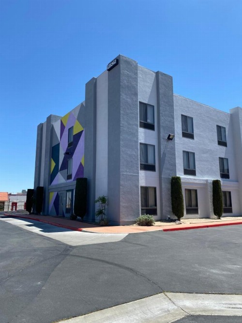 Best Western Joshua Tree Hotel & Suites - image 13