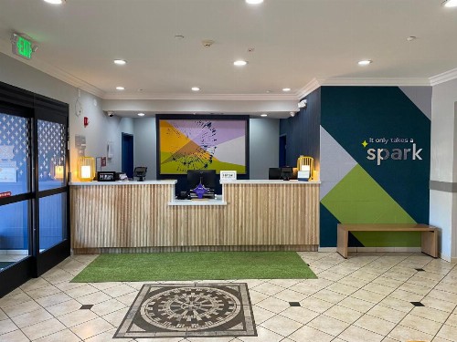 Best Western Joshua Tree Hotel & Suites - image 33