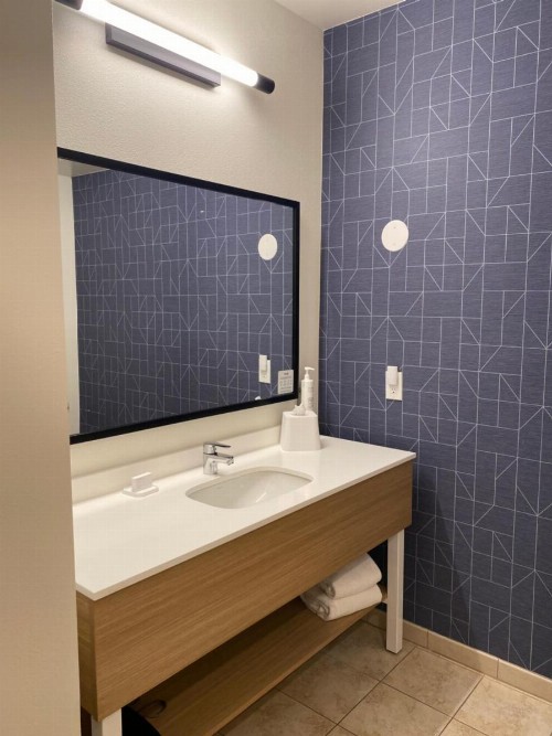 Best Western Joshua Tree Hotel & Suites - image 35
