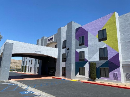 Best Western Joshua Tree Hotel & Suites - image 8