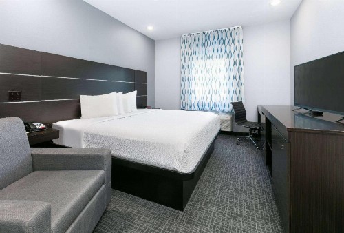 Days Inn by Wyndham Zachary LA - image 19