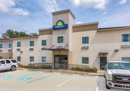 Days Inn by Wyndham Zachary LA - image 2