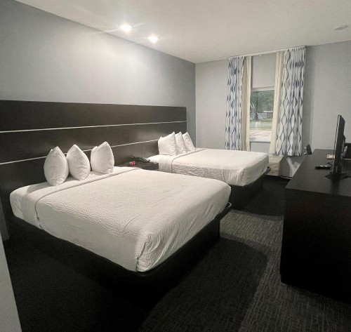 Days Inn by Wyndham Zachary LA - image 36