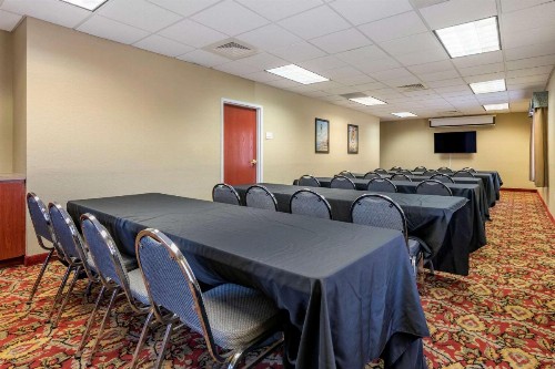 Quality Inn Zephyrhills-Dade City - image 21