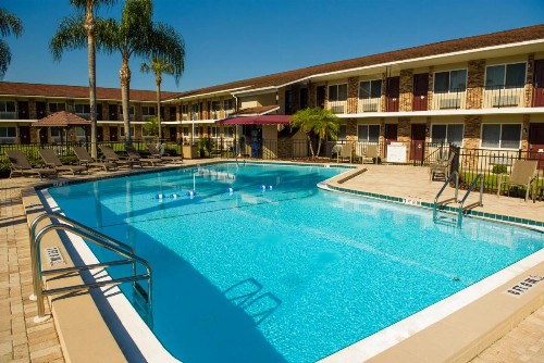 Roadstar Hotel Zephyrhills - image 12