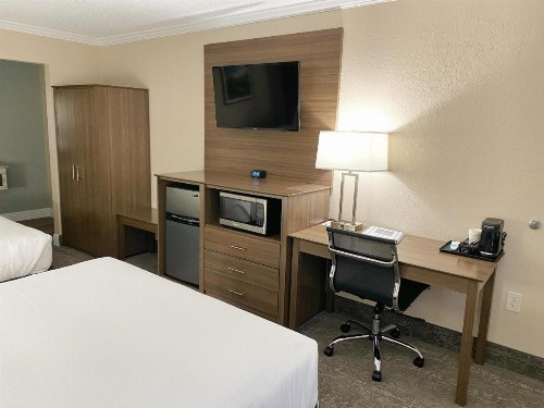 Roadstar Hotel Zephyrhills - image 38