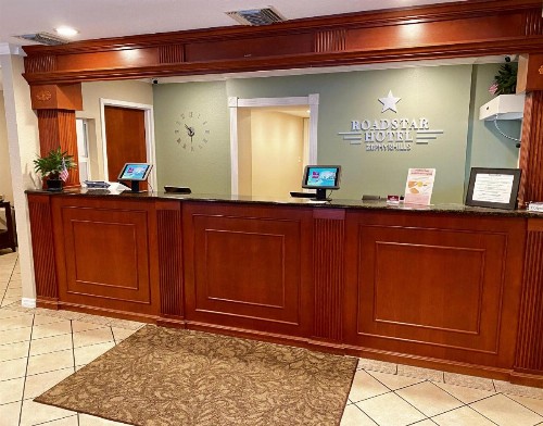 Roadstar Hotel Zephyrhills - image 8