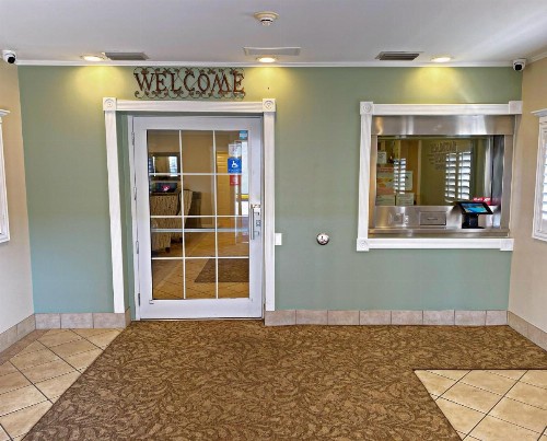 Roadstar Hotel Zephyrhills - image 9